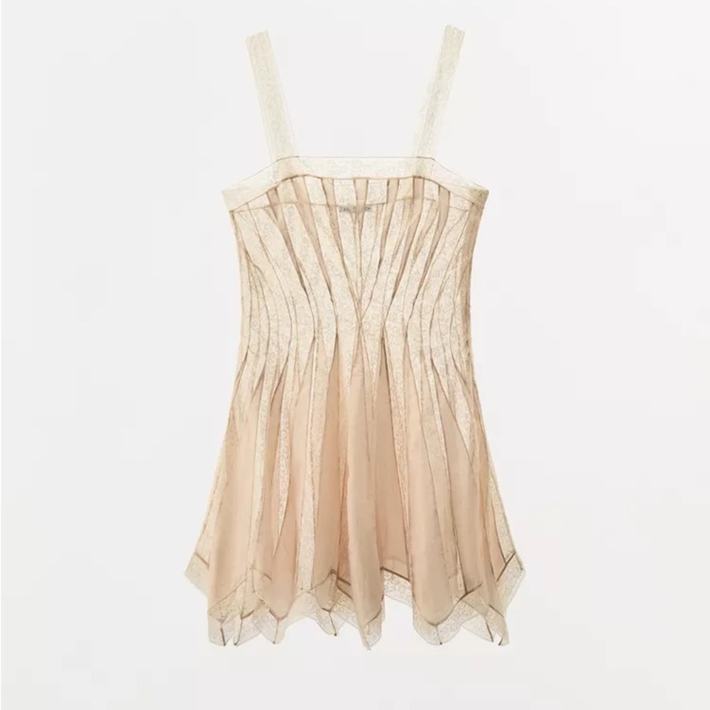 ISO ZARA RUFFLED LACE DRESS - Picture 4 of 4